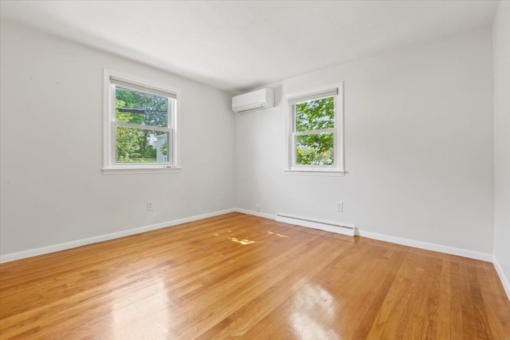 55 Bateman St