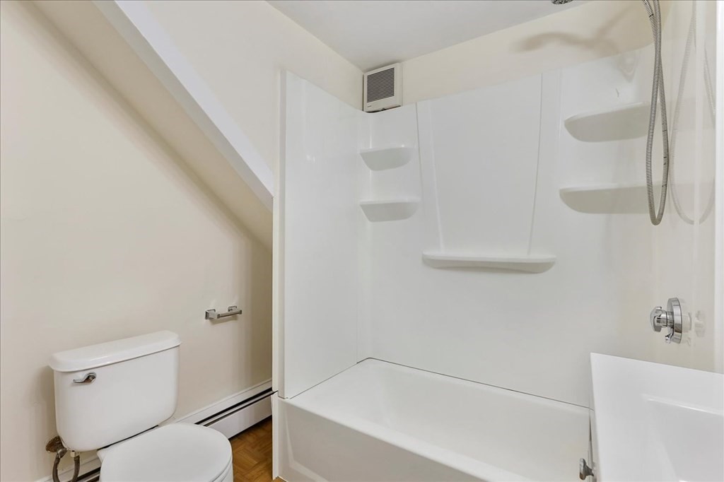 60 Winslow Ave # 3