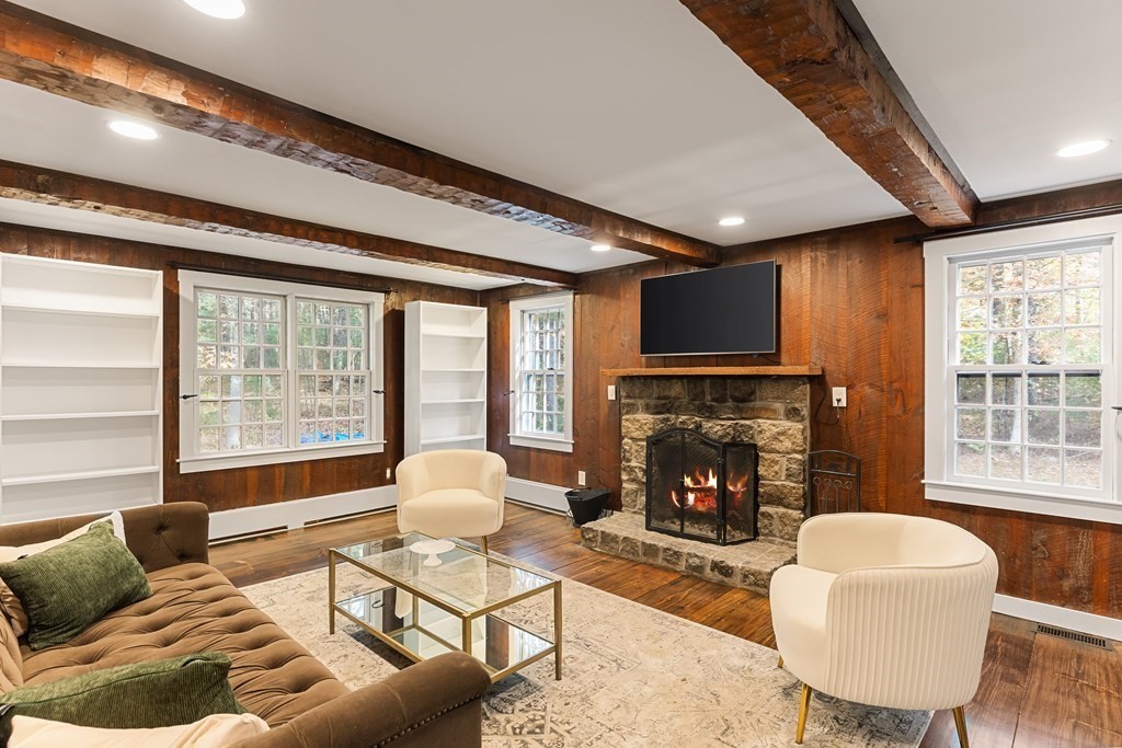 32 Carl Rd