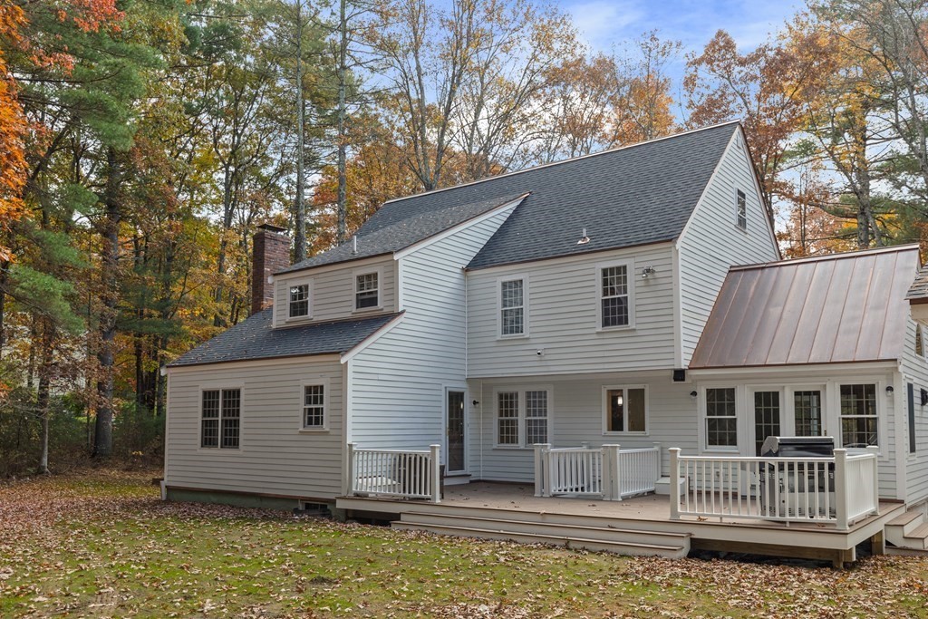 32 Carl Rd