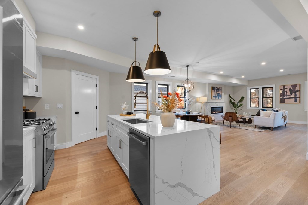 37 Elmwood Street PH