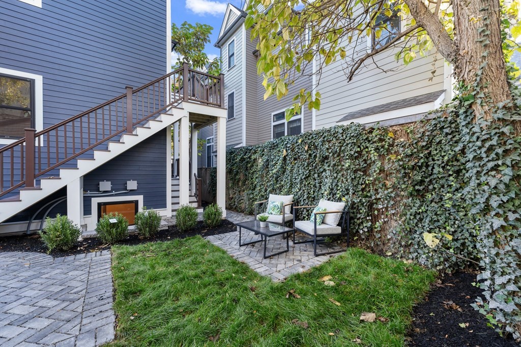 37 Elmwood Street PH