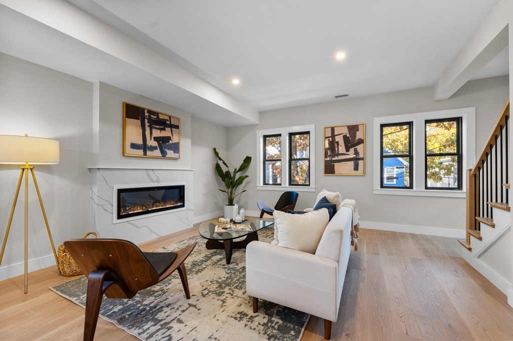 37 Elmwood Street PH