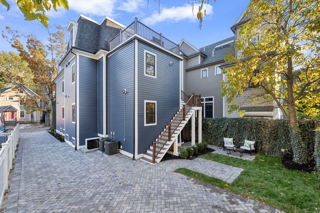 37 Elmwood Street PH