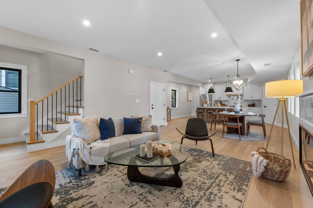37 Elmwood Street PH
