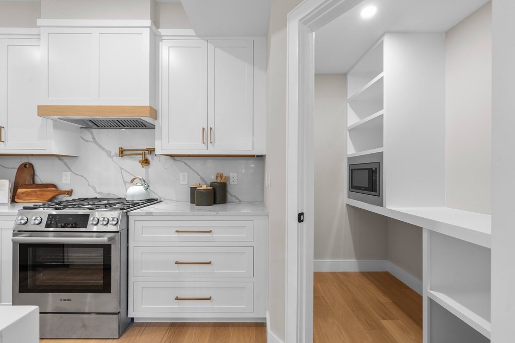 37 Elmwood Street PH