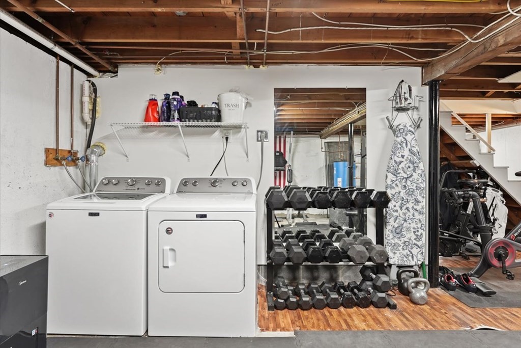 38 Irving Dr
