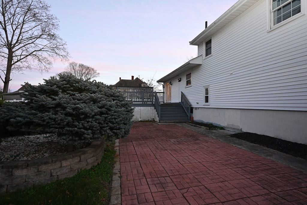 786 Neponset St