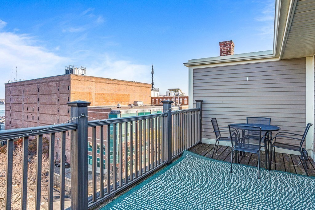 480 Commercial Street # 5B