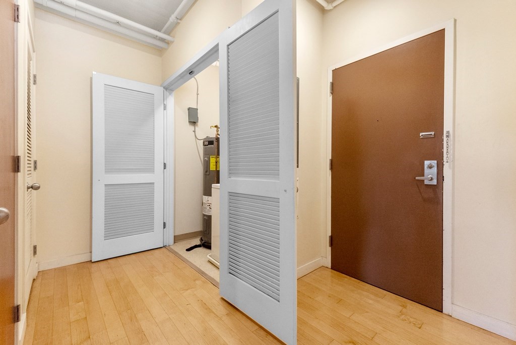 210 South St # 5 Unit: 4-5