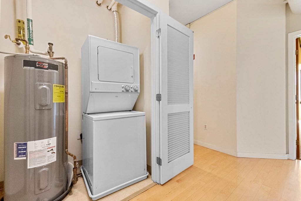 210 South St # 5 Unit: 4-5