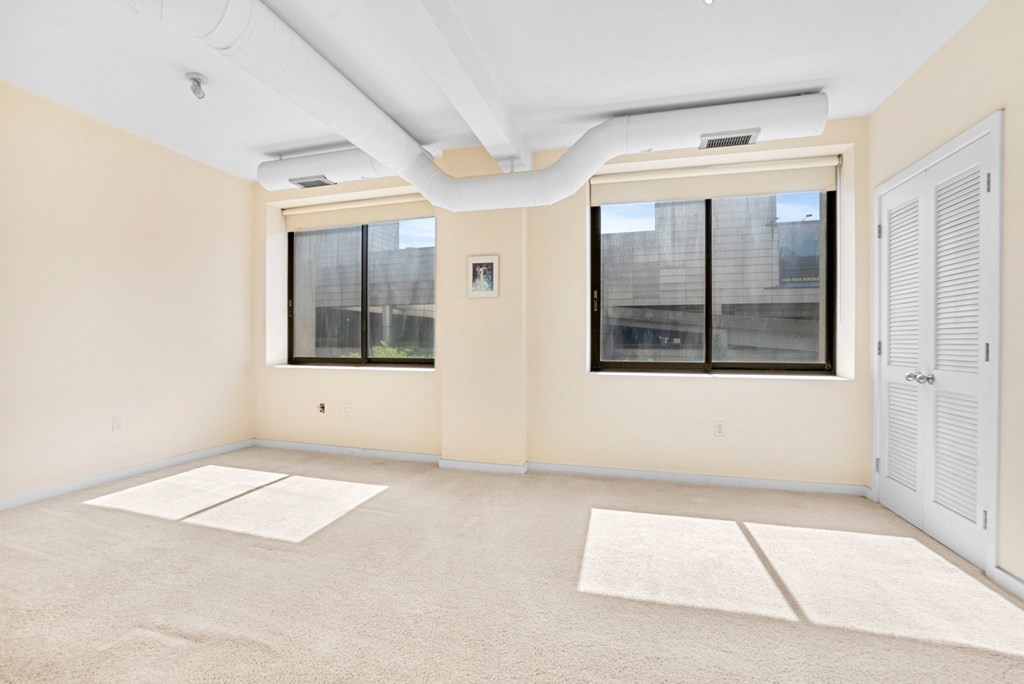 210 South St # 5 Unit: 4-5