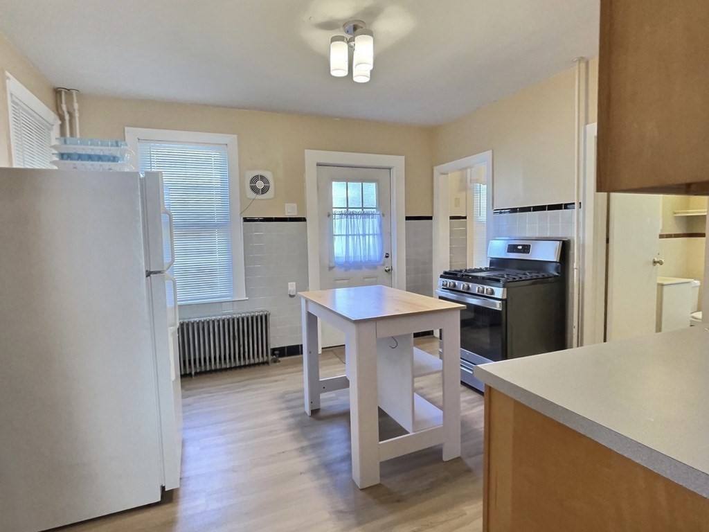 18 Concord Ave # 1