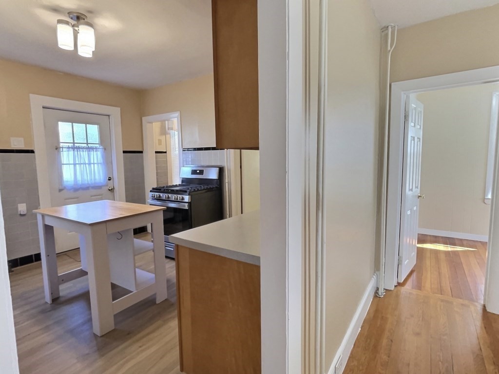 18 Concord Ave # 1