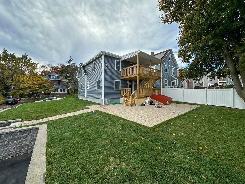 498 Beech St # 2