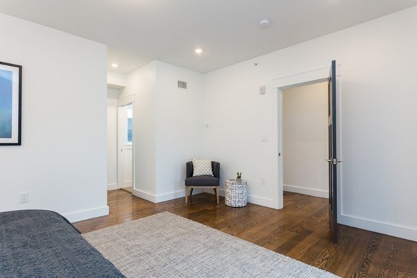 18 Highland Avenue # 2