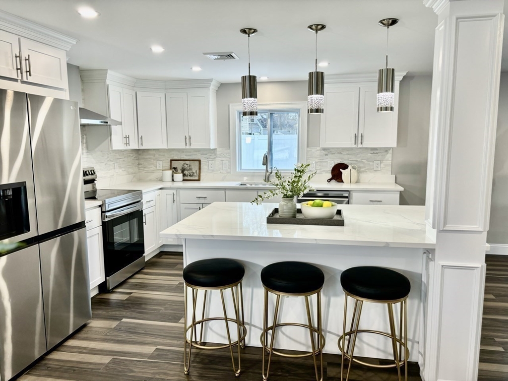 25 Hemlock Dr
