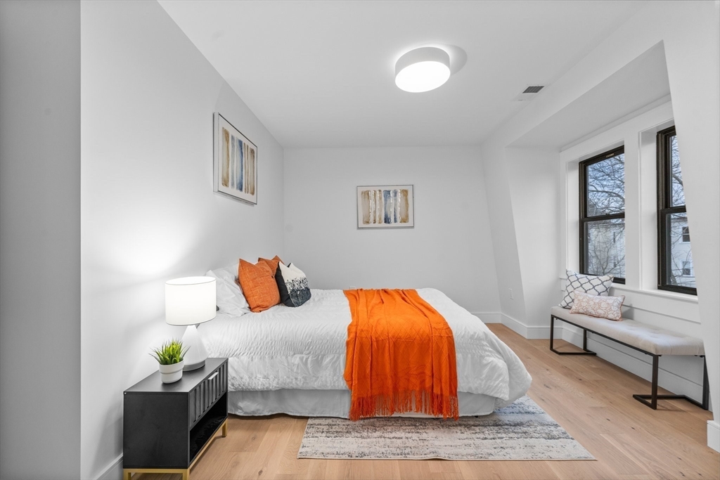 19 Hanson Street # 2