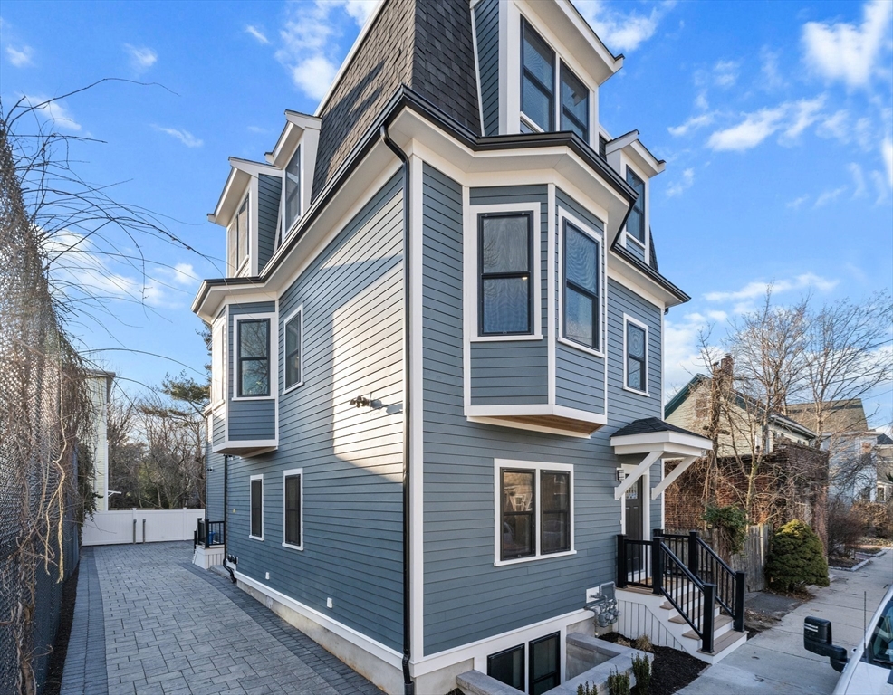 19 Hanson Street # 2
