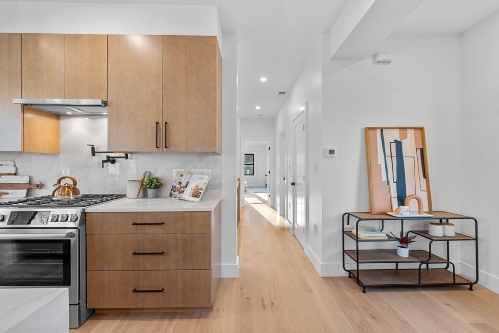 19 Hanson Street # 2