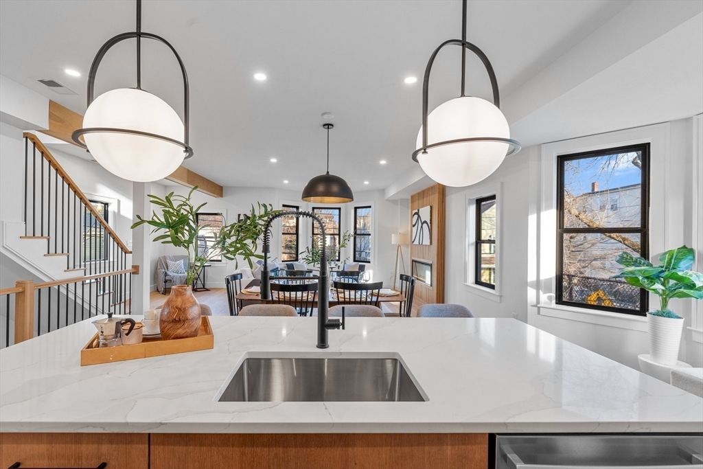 19 Hanson Street # 2
