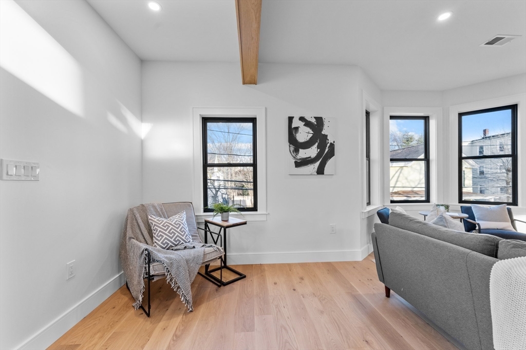 19 Hanson Street # 2