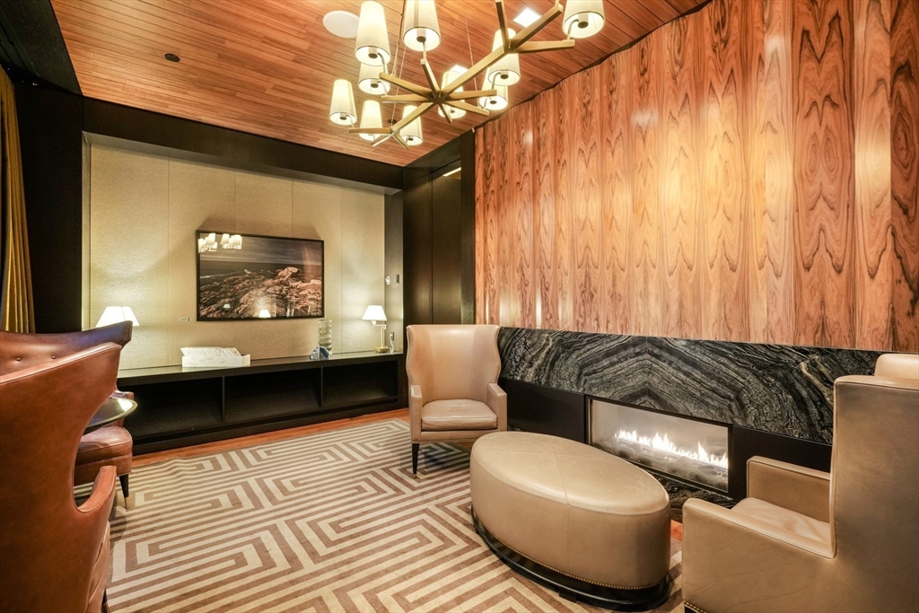 1 Franklin Street # 4802