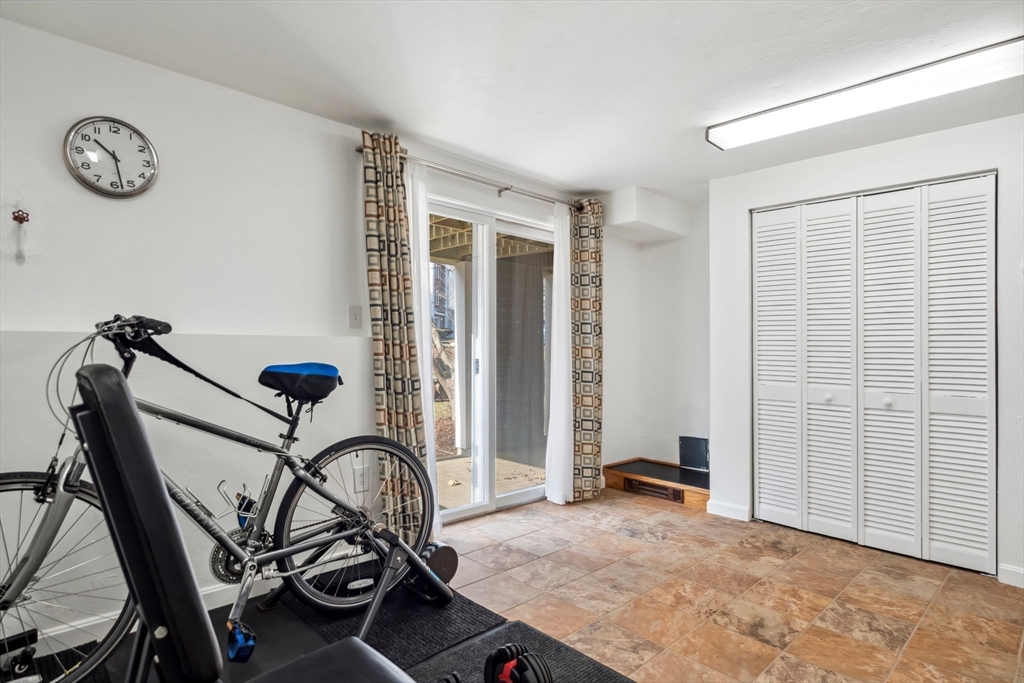 84 Walpole St # 3B