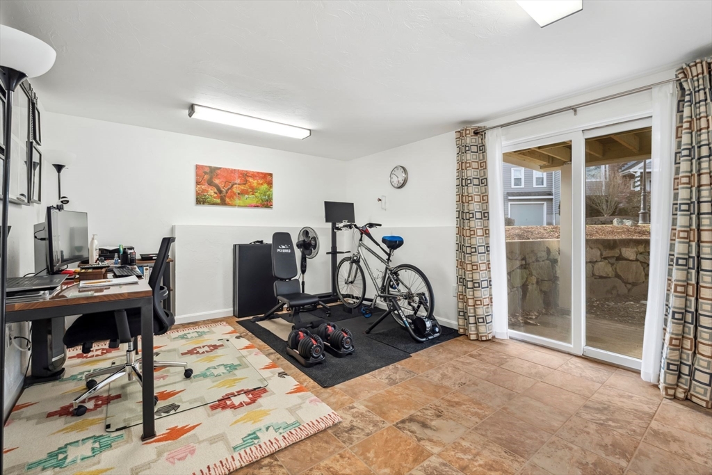 84 Walpole St # 3B