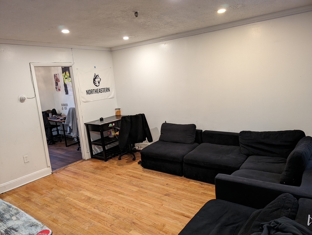 2 Presby Place