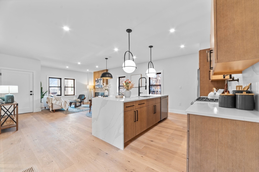 19 Hanson Street # 1
