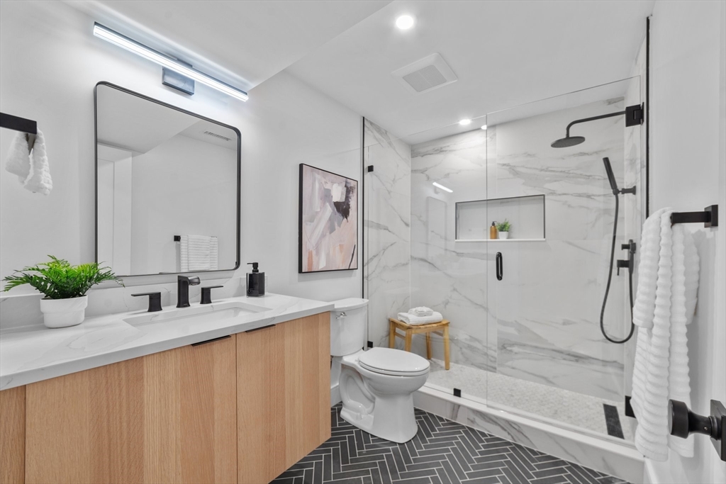 19 Hanson Street # 1