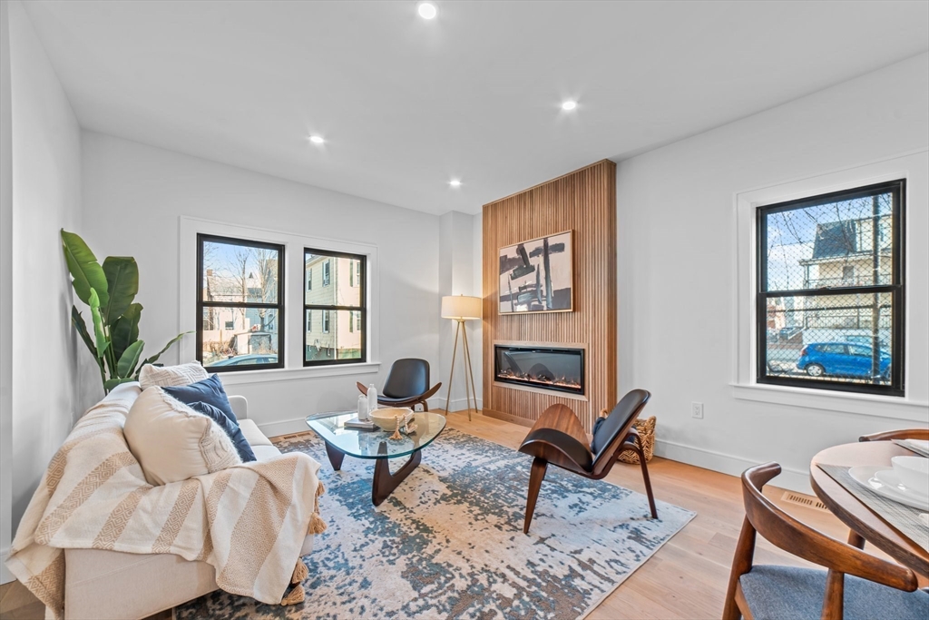 19 Hanson Street # 1