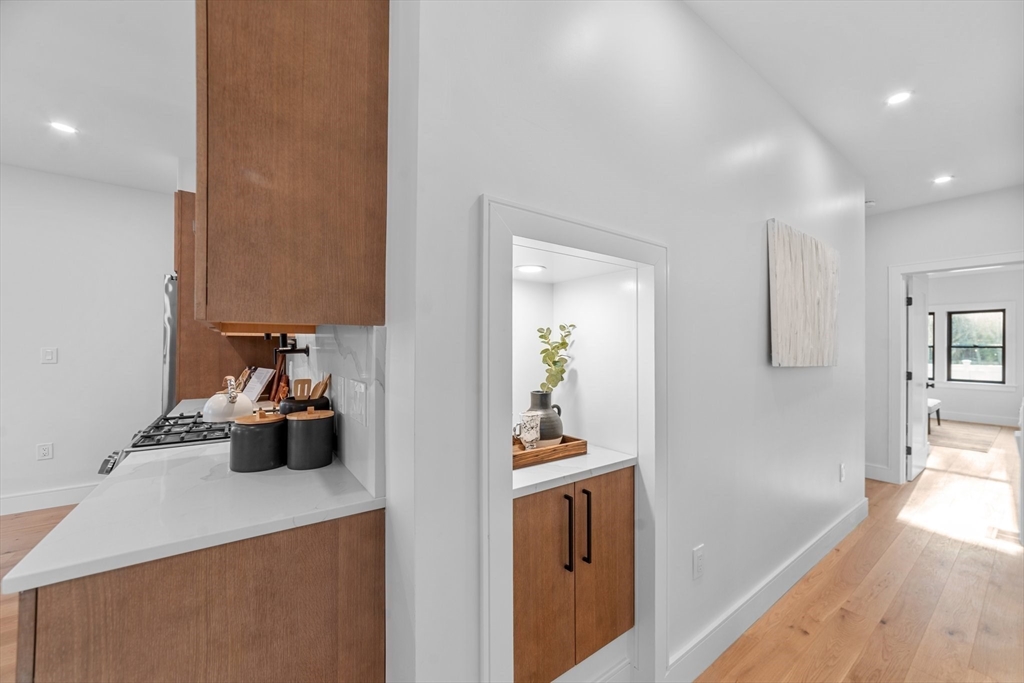 19 Hanson Street # 1