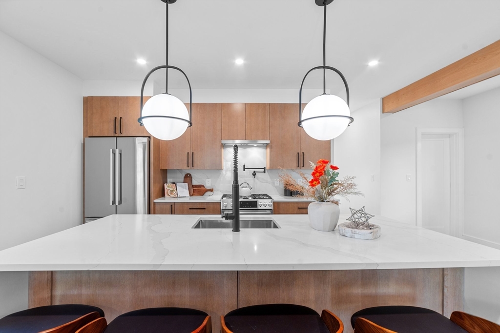 19 Hanson Street # 1