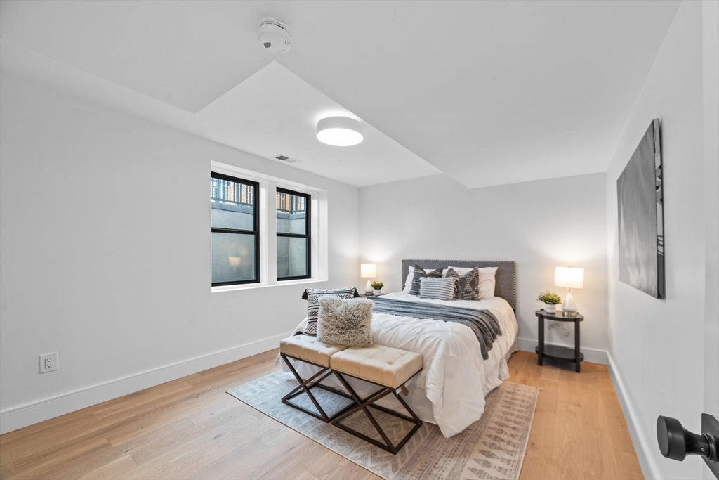 19 Hanson Street # 1