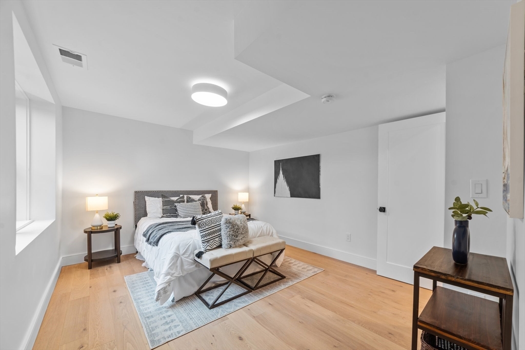 19 Hanson Street # 1