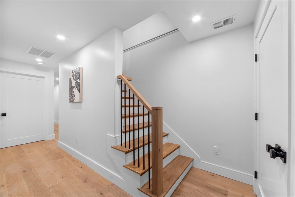 19 Hanson Street # 1