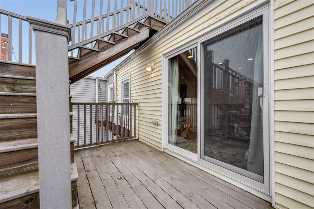 522 E 3rd St # 3
