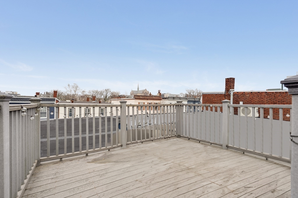 522 E 3rd St # 3