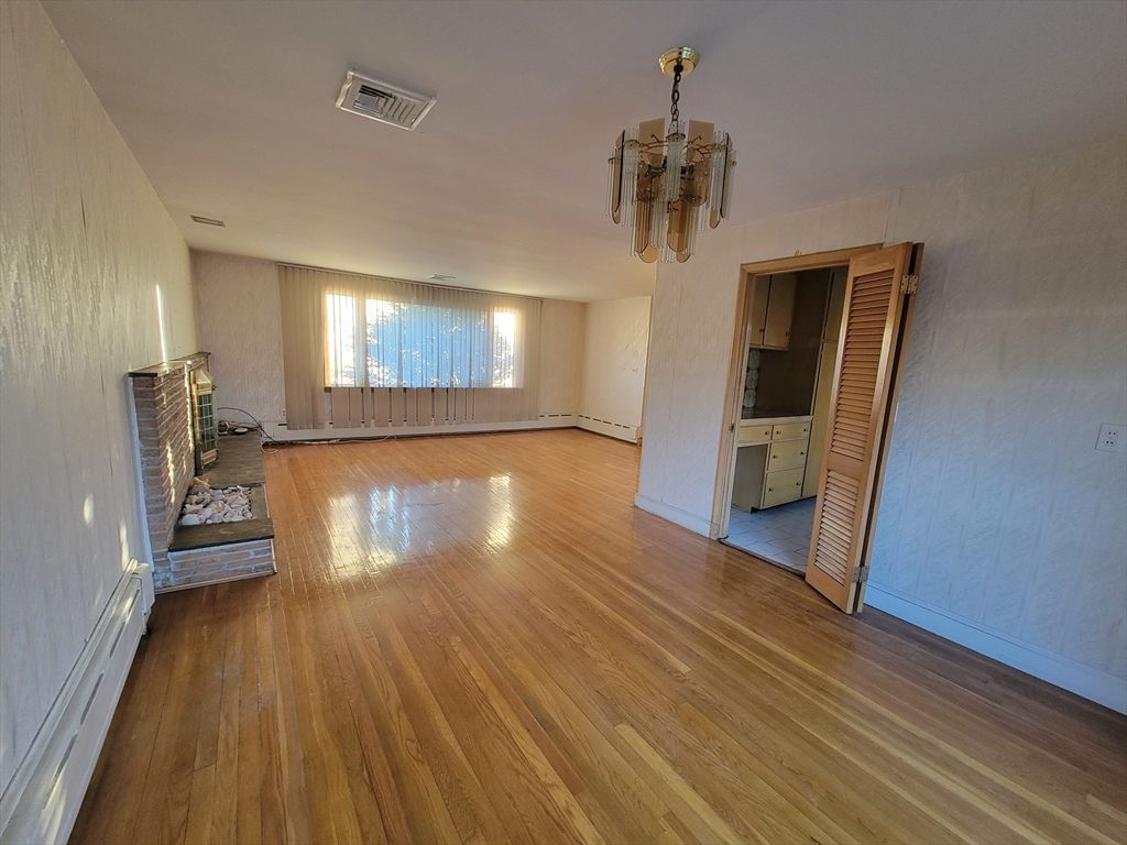 12 Priscilla Rd
