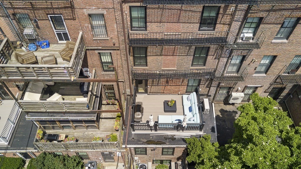 55 E Springfield St # 2