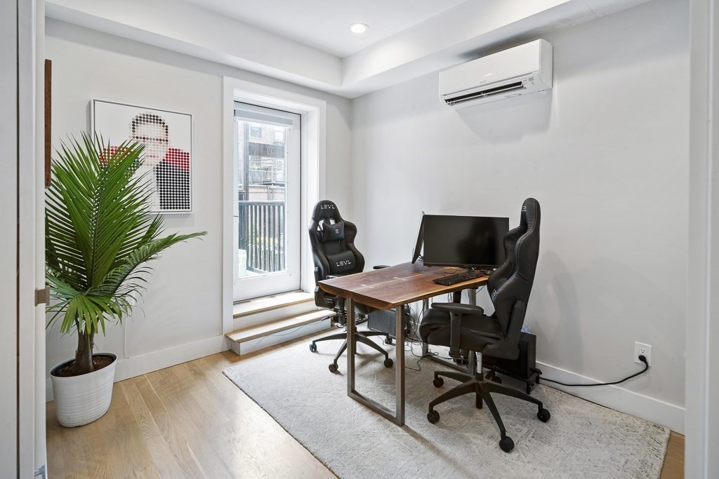 55 E Springfield St # 2
