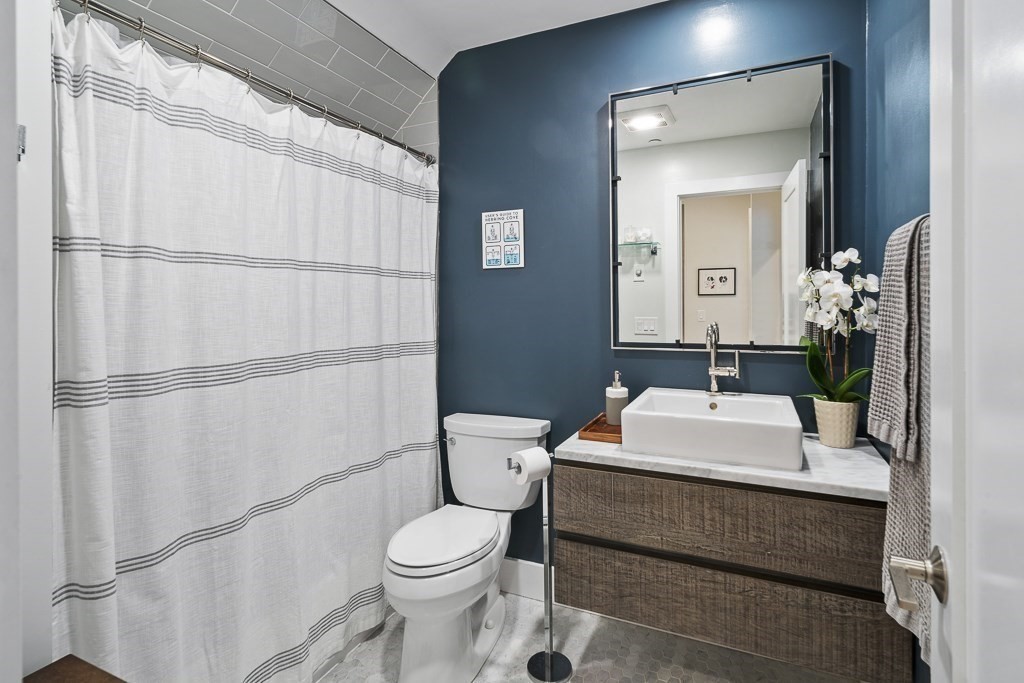 55 E Springfield St # 2