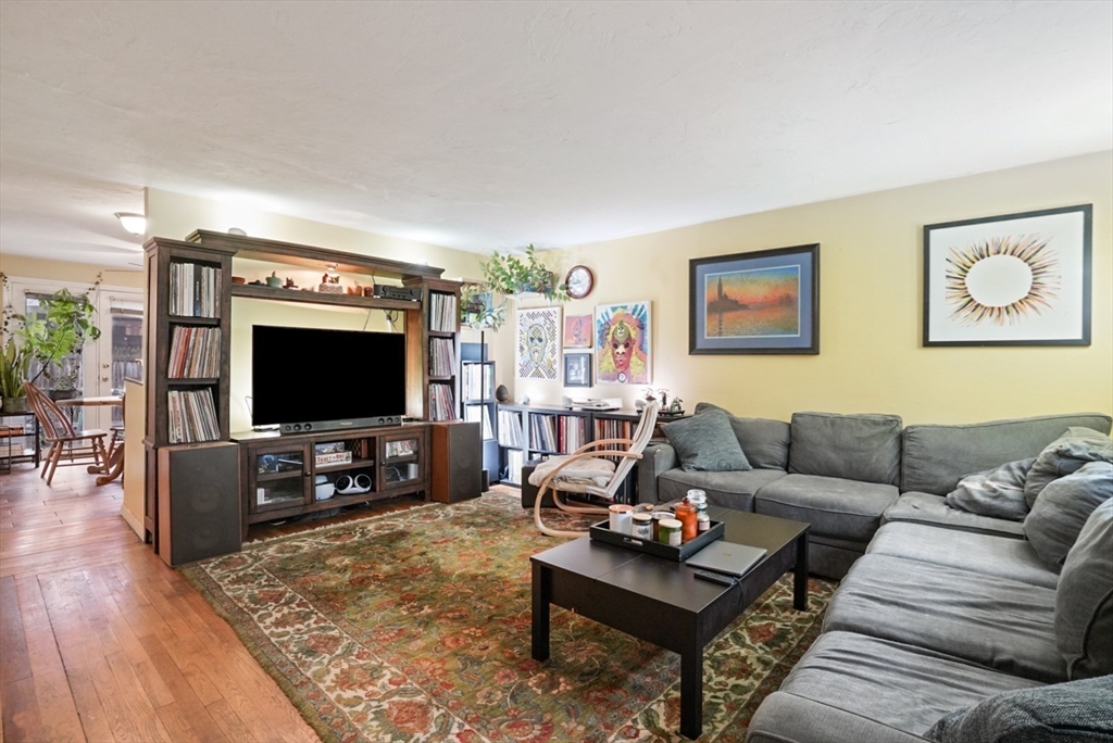 141 Pleasant St # 7