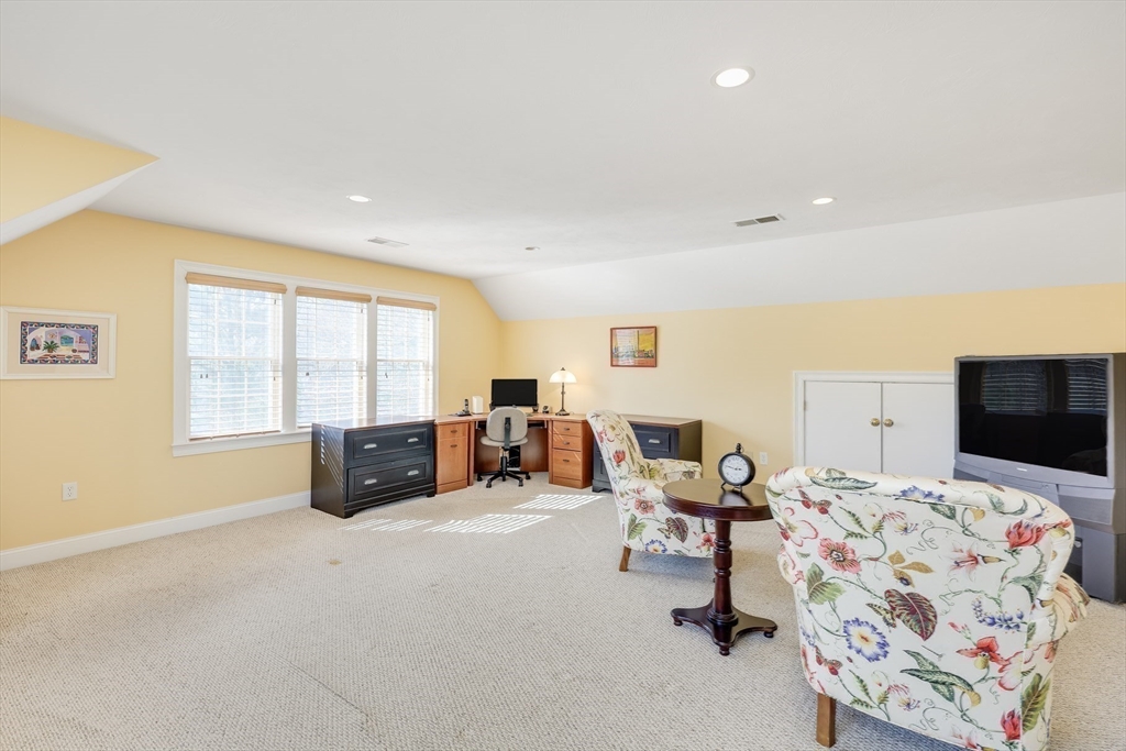 24 Chesley Rd