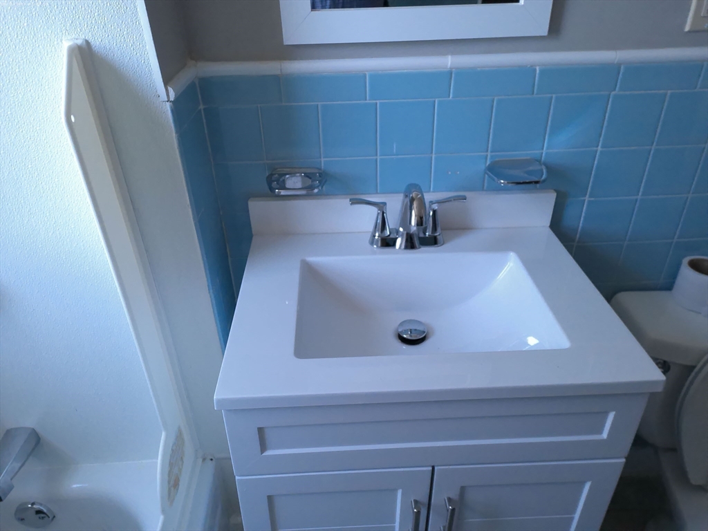 4070 Washington # 2