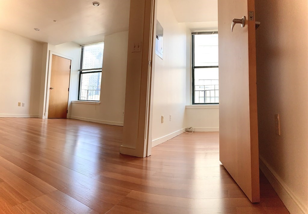 131 Tremont Street # 8G