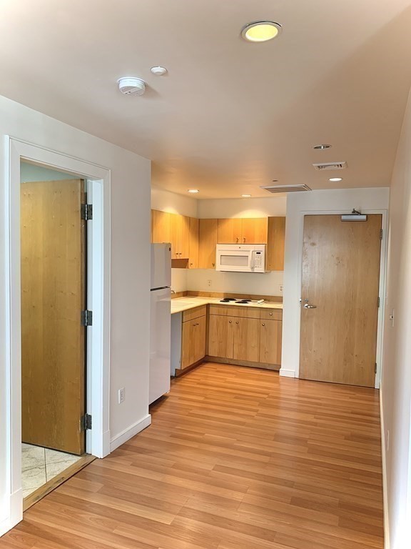 131 Tremont Street # 8G