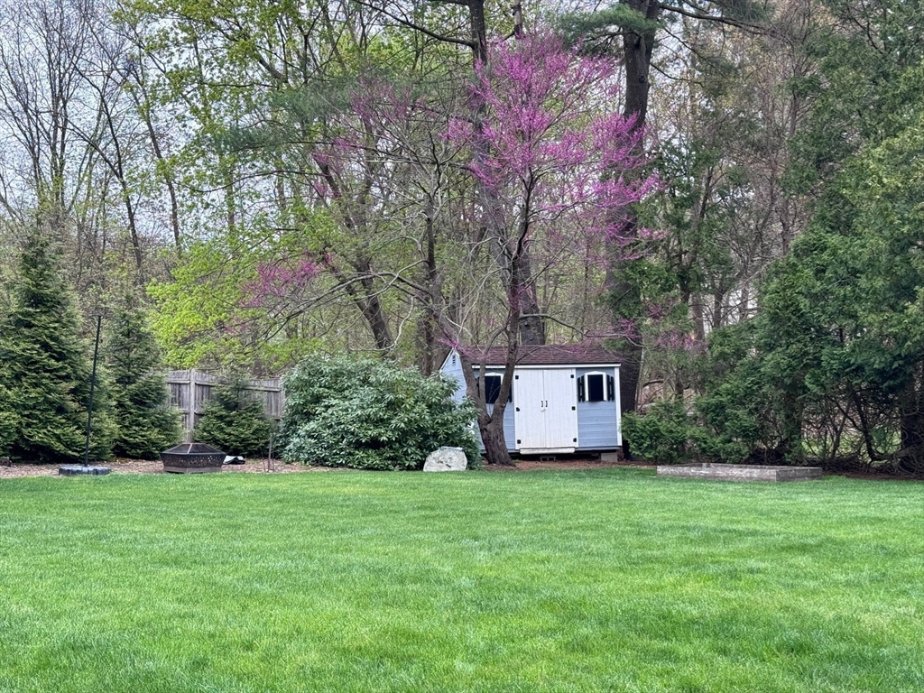 18 Pheasant Ave